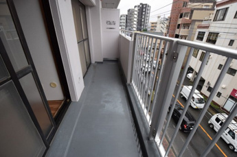 【バルコニー】