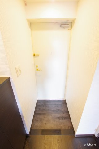 ACTY天満橋　仲介手数料無料の玄関