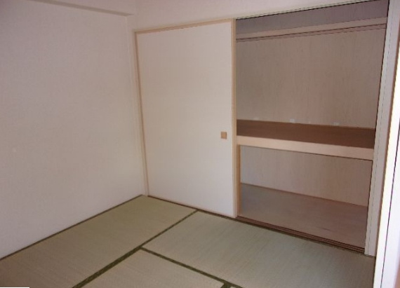 【寝室】 | ルシア天神山