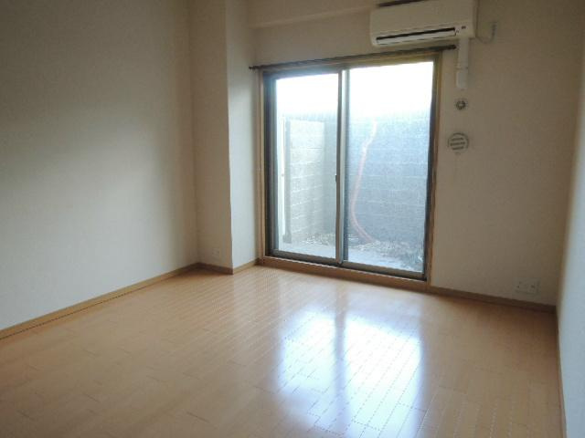 AXIS桜通内山の洋室|AXIS桜通内山