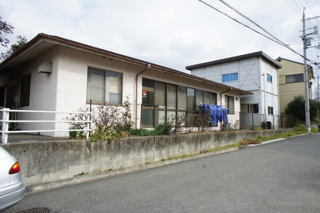 水谷1丁目事務所倉庫の外観