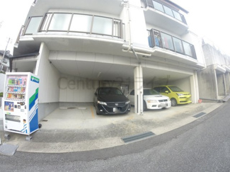 【駐車場】