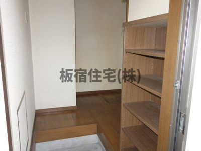  | エバーグリーン大手