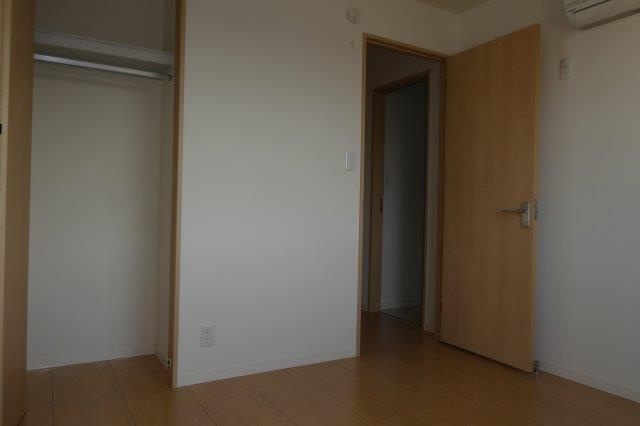 ファヴィリータの寝室|洋室