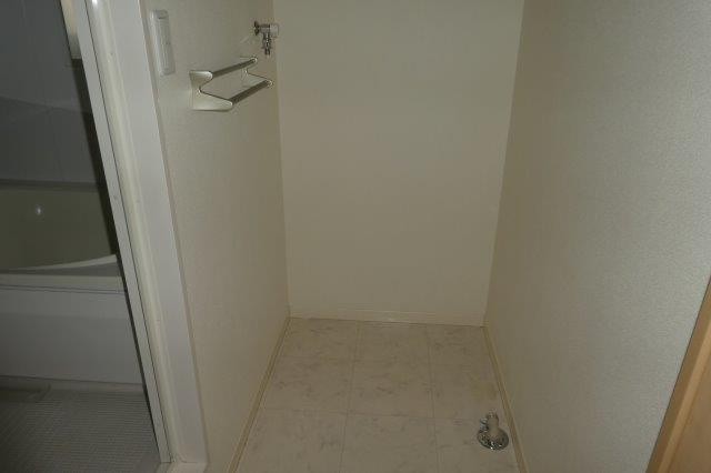 ファヴィリータのその他|洗濯機置き場