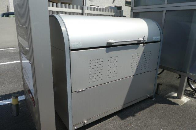 ファヴィリータのその他共用部分|敷地内専用ゴミステーション