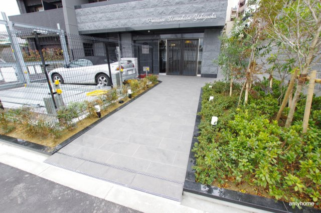 プレサンス上町台　夕陽丘　仲介手数料無料のエントランス
