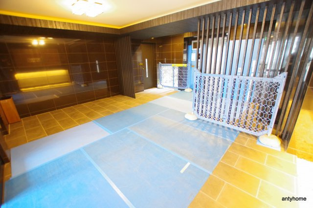 プレサンス上町台　夕陽丘　仲介手数料無料のロビー