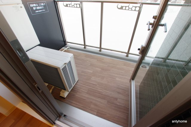 プレサンス心斎橋ニスト　仲介手数料無料のバルコニー