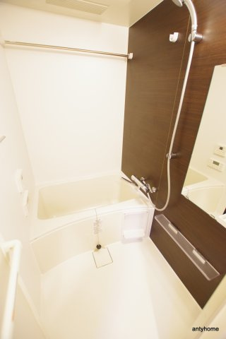 プレサンス心斎橋ニスト　仲介手数料無料の浴室