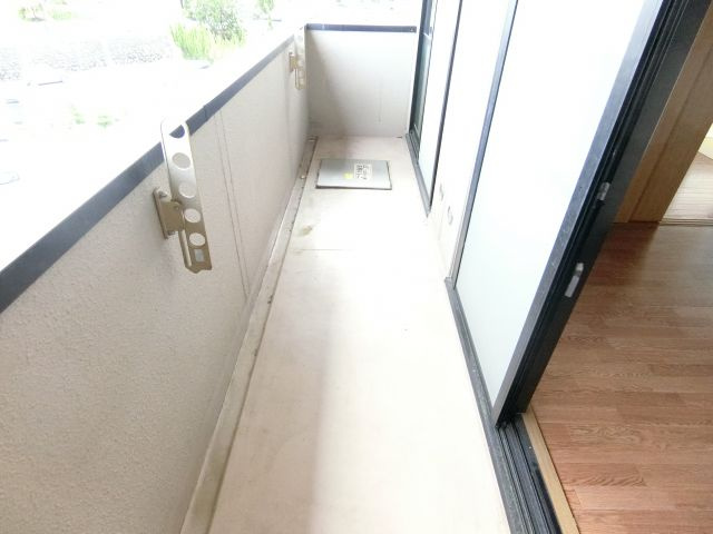 リーヴァ三日市のバルコニー