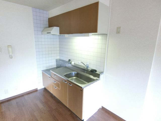 リーヴァ三日市のキッチン