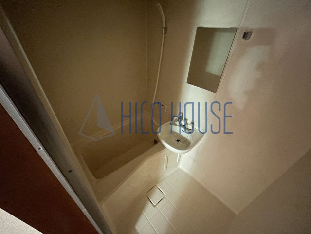 YSハイツ２の浴室|落ち着いた空間のお風呂です