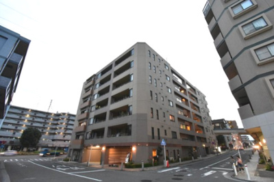 【外観】 | マイキャッスル仲町台ステーションフロント | 横浜市営地下鉄ブルーライン「仲町台」駅徒歩1分と好立地。