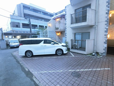 【駐車場】 | ハピーハイツ山下公園 | 平置き駐車場
