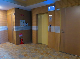 【ロビー】 | 建物の内部です
