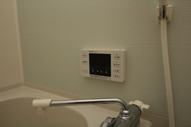 コンフォール日吉の浴室