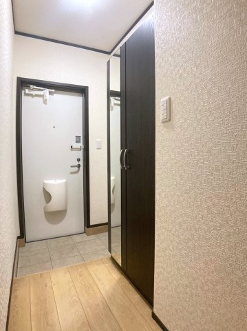デイジーA棟の玄関