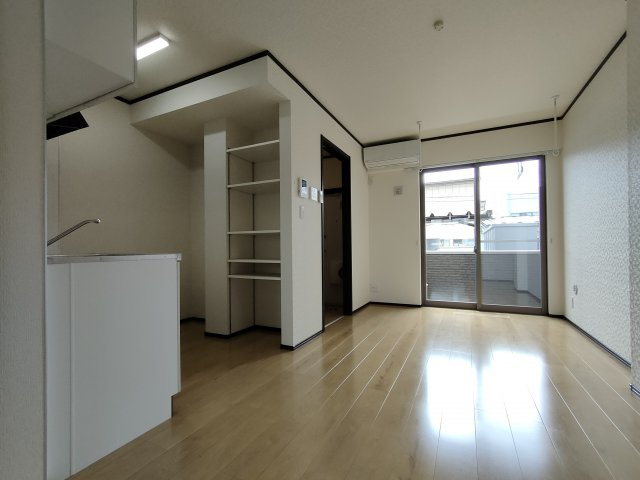 デイジーB棟 の居間・リビング