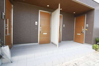 【エントランス】 | シャーメゾン新田