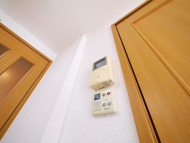 リバーサイド神田のセキュリティ|モニター付きインターホンあります