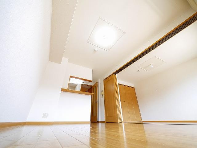 リバーサイド神田の居間・リビング|使いやすいリビングです