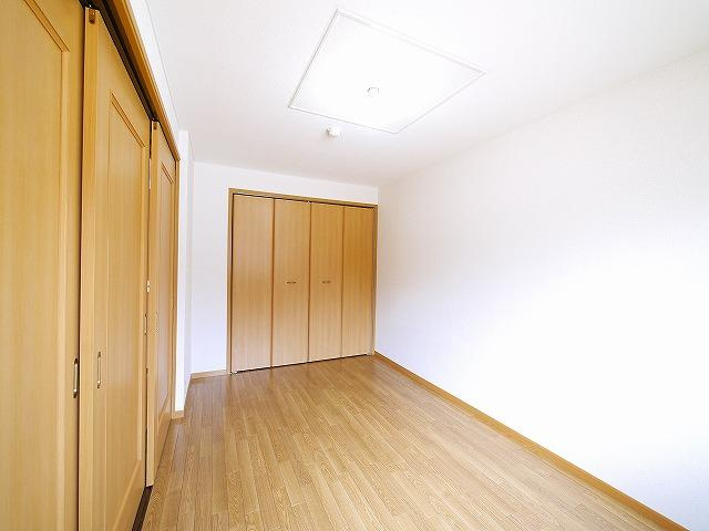 リバーサイド神田の洋室|使い勝手のいい洋室です