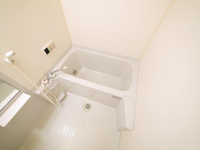 リバーサイド神田の浴室|追い炊き機能付きのお風呂です