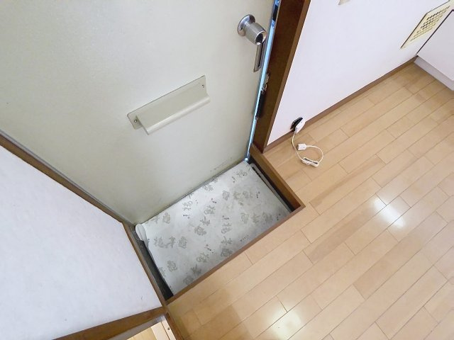 コーポ東海林の玄関