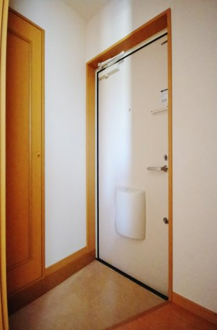 【玄関】