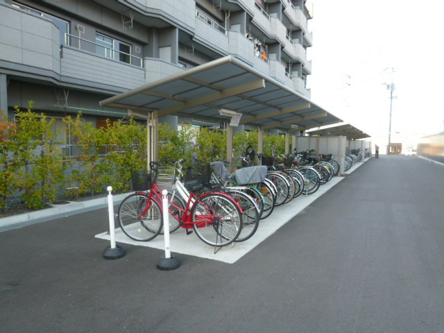 倉敷市老松町５丁目の賃貸マンションのその他共用部分|自転車置き場