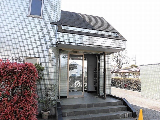 シャトー美堀台のエントランス