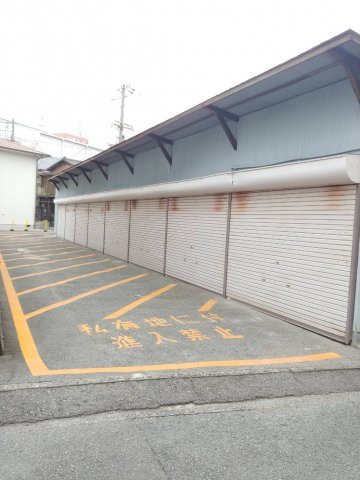 下坂部2丁目119-2シャッター付ガレージ【管理番号44】