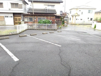 【駐車場】 | エランドールＡ | 駐車場があるので、車を買う予定の方も安心です