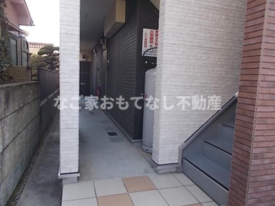 【エントランス】 | グリーンレイク中小田井