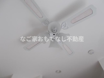 【その他】 | グリーンレイク中小田井 | おしゃれな照明付き。