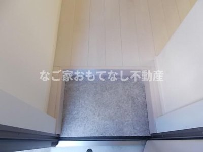 【玄関】 | グリーンレイク中小田井