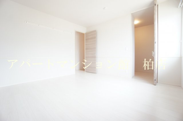 BLESSHOUSE柏西町Bの寝室