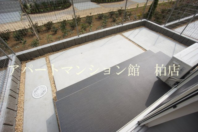 BLESSHOUSE柏西町Bのバルコニー