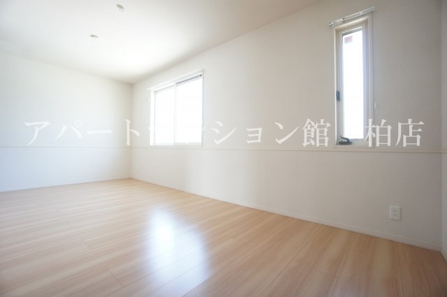 BLESSHOUSE柏西町Dの寝室