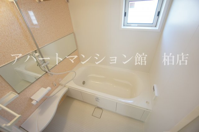 BLESSHOUSE柏西町Dの浴室