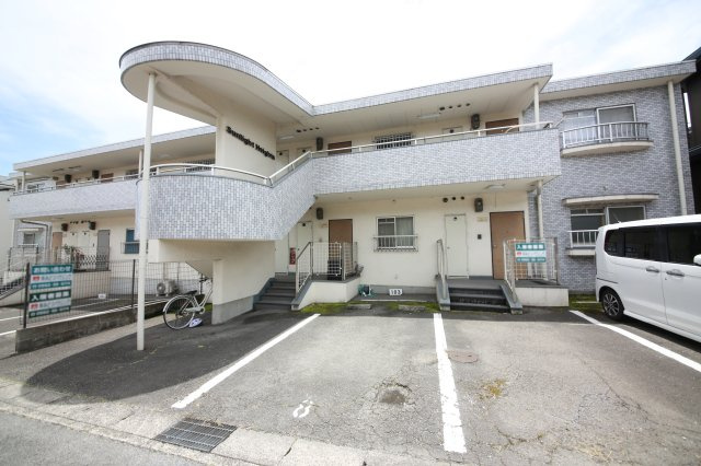 サンライトハイツの駐車場