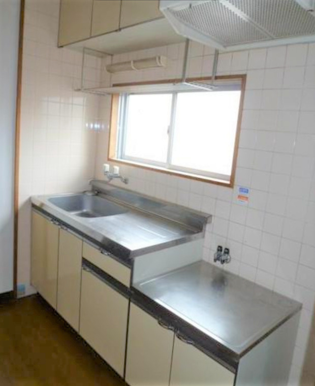 塚本ビルのキッチン|お料理しやすいキッチンです
