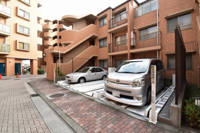 【駐車場】 | ファミールガーデン横浜・小机四番館