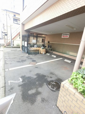 【駐車場】 | 朝日プラザ大通り公園 | 平置き駐車場