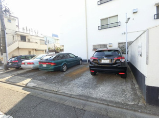 【駐車場】
