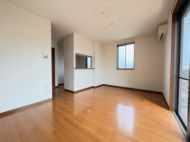 グランメール昭島Hの居間・リビング