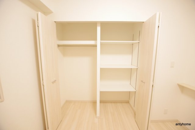 プレジオ内代　仲介手数料無料の収納
