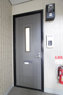 【その他共用部分】 | 玄関扉です