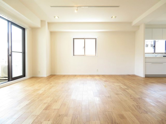 グランドール熊内の居間・リビング